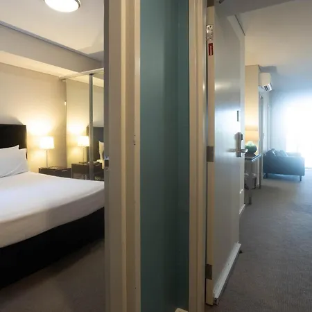 Baileys Serviced Apartments Perth Exterior photo